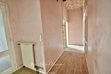 Entrepôt / Bureaux de 750m2 à Vendre à SAINT GAUDENS (31)