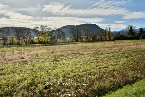 à LABARTHE RIVIERE (31), Terrain à vendre de 1850m2 avec vue sur les Pyrénées
