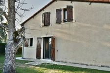Haute-Garonne (31) department, for sale in Saint-Gaudens: Single-storey house 215m2 + Apartment, Garage, 850m2 plot of land  