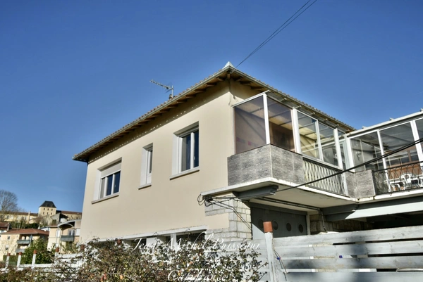 Immeuble à Vendre SAINT GAUDENS (31) 3 Appartements avec 3 Garages et Jardin