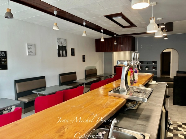 Local Commercial (Restaurant) 170m2 à Vendre SAINT GAUDENS (31)