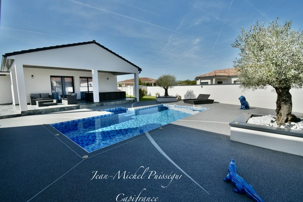 Maison à Vendre Plain-pied 138m2 5 pièces à LABARTHE RIVIERE (31), Piscine, Terrain 1400m2