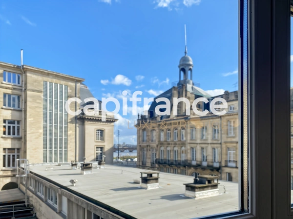 Appartement proche de la place de Bourse à vendre 5 pièces BORDEAUX (33)