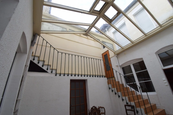 Maison de ville avec garage et véranda BAR LE DUC