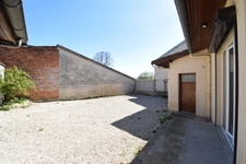 Maison de village 3 chambres avec cour fermée et grand garage – Nettancourt