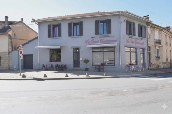 Ensemble immobilier avec local modulable et appartement – Revigny-sur-Ornain