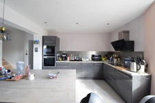 MAISON FAMILIALE 186 m² – 5 CHAMBRES – PISCINE – DPE B – TERRAIN 2 600 m² – LAIMONT
