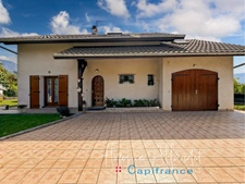 Superbe propriété familiale 5 pièces aux prestations soignées-Terrain 800m2 piscinable- AIX LES BAINS (73)
