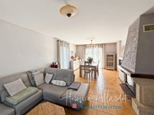 Superbe propriété familiale 5 pièces aux prestations soignées-Terrain 800m2 piscinable- AIX LES BAINS (73)