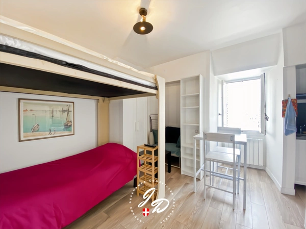 AIX-LES-BAINS CENTRE – STUDIO MEUBLÉ AU SEIN DU PRESTIGIEUX GRAND HÔTEL