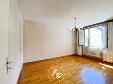 Authentique maison de village – 75 m² à réinventer – Environnement calme et recherché à Culoz