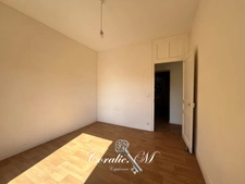 CHAMBÉRY – T2 EN REZ-DE-JARDIN AVEC EXTÉRIEUR PRIVATIF