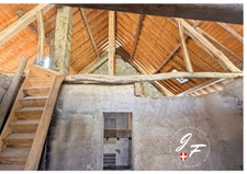 Maison à rénover avec jardin de 180 m² – Fort potentiel – Projet personnalisable THOIRY (73)