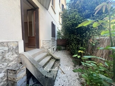 CHAMBÉRY – T2 EN REZ-DE-JARDIN AVEC EXTÉRIEUR PRIVATIF
