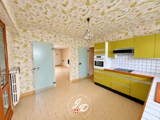 SONNAZ – 100 m² habitables, plus de 3 000 m² de terrain… Une maison à réinventer, un potentiel à révéler ! 