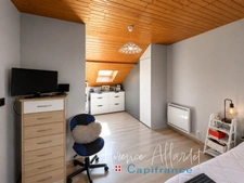 Superbe propriété familiale 5 pièces aux prestations soignées-Terrain 800m2 piscinable- AIX LES BAINS (73)