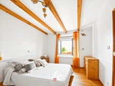 Appartement familial 5 pièces de 115 m² avec esprit maison au cœur d'Albens