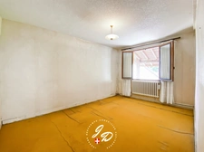 Authentique maison de village – 75 m² à réinventer – Environnement calme et recherché à Culoz
