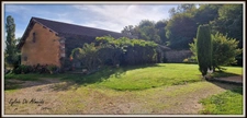 Propriété à vendre entre BIZIAT et PONT DE VEYLE (01) 16,5 Ha, vue, maison 145 m², ferme à rénover 170 m², pigeonnier, hangar, équestre