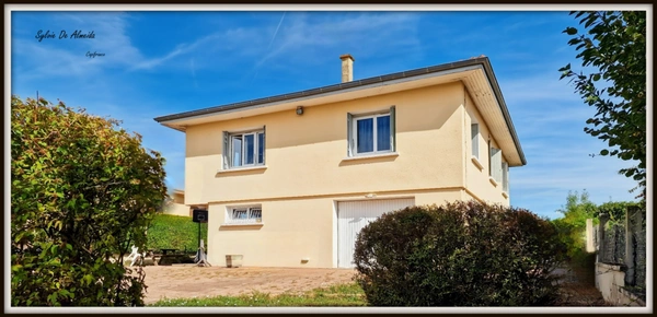 Maison à vendre 122 m² 5 pièces BAGE LA VILLE double garage, terrain 838 m² clos(01)