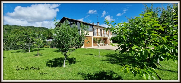 Maison à vendre 5 pièces SENNECE LES MACON (71)terrain clos 1600 m² piscine