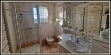 Maison à vendre 6 pièces BAGE LA VILLE (01)206 m², piscine, vue dégagée campagne et monts Mâcon, véranda, cave, terrain 3000 m²
