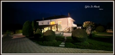 Maison à vendre 6 pièces BAGE LA VILLE (01)206 m², piscine, vue dégagée campagne et monts Mâcon, véranda, cave, terrain 3000 m²
