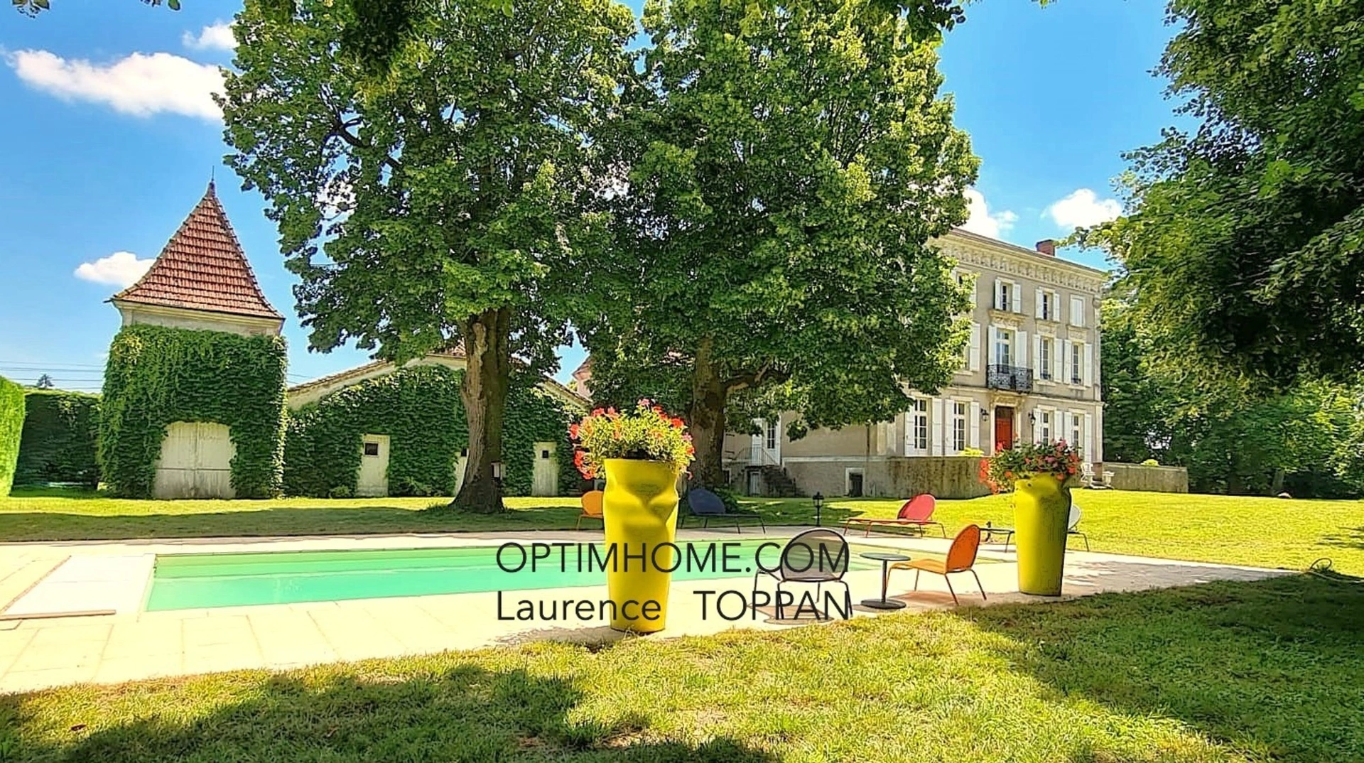 Maison 11 pièces 437 m² · à Sainte Livrade sur Lot · 437 m² · 599 900 €