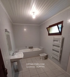 Local professionnel avec logement loué 