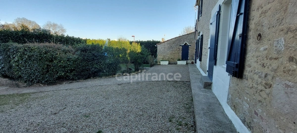 Maison à vendre 5 pièces CURZON (85)