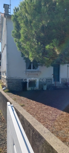 House for sale, 5 rooms, CHANTONNAY (85)