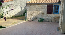 House for sale 5 rooms NALLIERS (85)