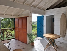 LE MOULE - MAISON MEUBLEE A LOUER DE TYPE T2