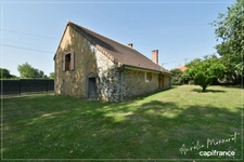 Charmante maison berrichonne avec grand terrain REIGNY (18)