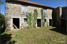 Cher department (18), for sale - house, barn and garden - 6 rooms, 110 m2