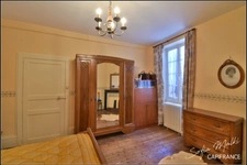 Cher department (18), for sale - house, barn and garden - 6 rooms, 110 m2