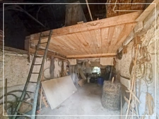 Maison à vendre 8 pièces +  grange PREVERANGES (18)