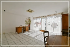 Investissement locatif ou implantation professionnelle : une opportunité à saisir ! à vendre CULAN (18)