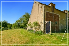 Dpt Cher (18), Loye-Sur-Arnon, Maison 112 m² – Grand terrain, dépendance de 100 m² et garage avec fosse