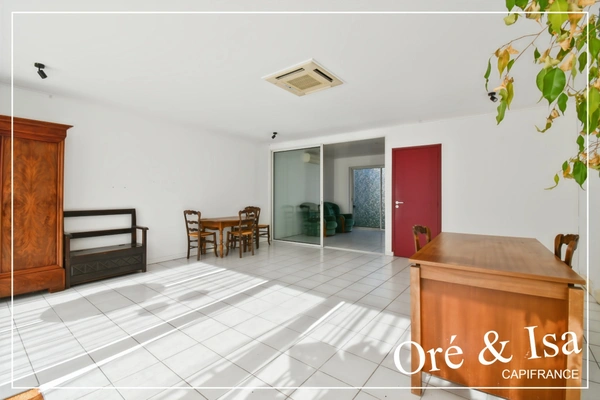 Investissement locatif ou implantation professionnelle : une opportunité à saisir ! à vendre CULAN (18)