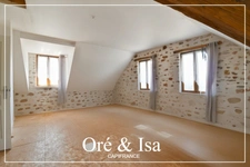 Exceptional 9-room house for sale in SAINT VITTE (18)
