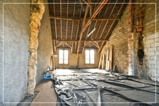 Investissement locatif ou implantation professionnelle : une opportunité à saisir ! à vendre CULAN (18)