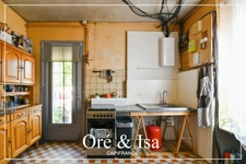 Dpt Cher (18), à vendre  maison P3 de 110 m² - Terrain de 1 648,00 m² 