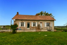 Propriete à vendre 4 pièces VALLON EN SULLY (03)