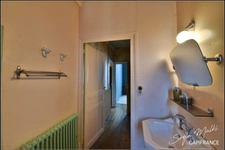 Cher department (18), for sale - house, barn and garden - 6 rooms, 110 m2