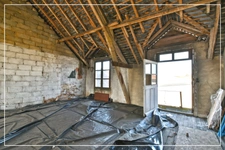 Investissement locatif ou implantation professionnelle : une opportunité à saisir ! à vendre CULAN (18)