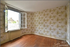 Maison à vendre 8 pièces +  grange PREVERANGES (18)