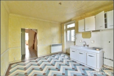 Maison à vendre 8 pièces +  grange PREVERANGES (18)