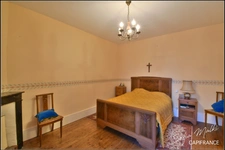 Cher department (18), for sale - house, barn and garden - 6 rooms, 110 m2