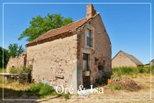 Exceptional 9-room house for sale in SAINT VITTE (18)